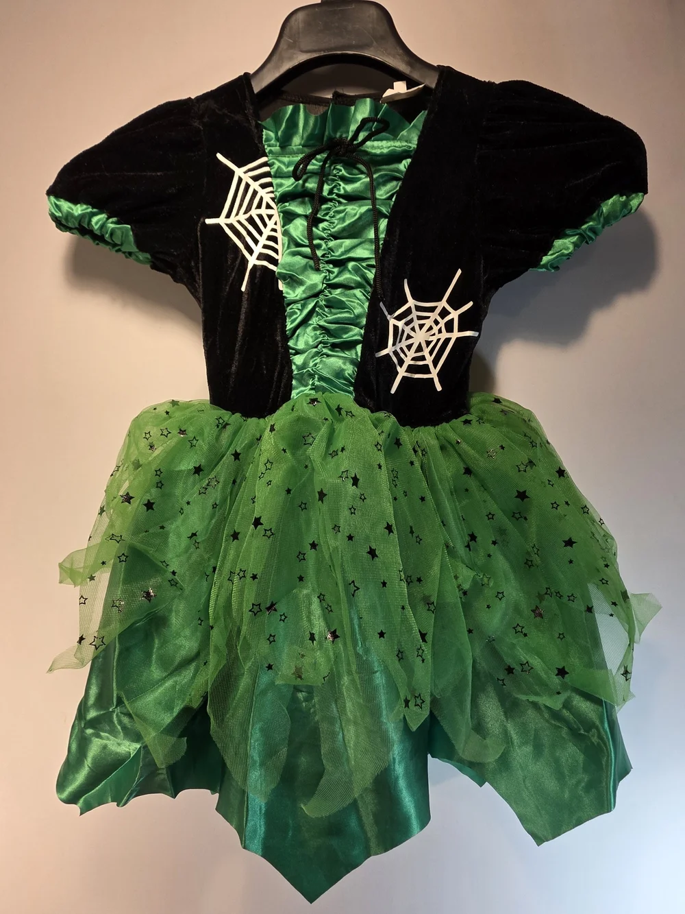 NEW Poshetion Witch Costume Cosplay LightUp Green Dress Girls Sz T 3/4 Broom Hat